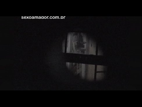 ❤️ Ξανθιά κοπέλα βιντεοσκοπήθηκε κρυφά από ηδονοβλεψία της γειτονιάς κρυμμένο πίσω από κούφια τούβλα ❤️ στο el.sexeey.ru